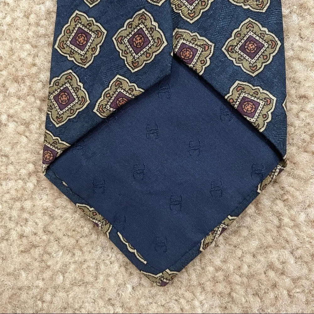 Chanel Silk Tie - Picture 5 of 7